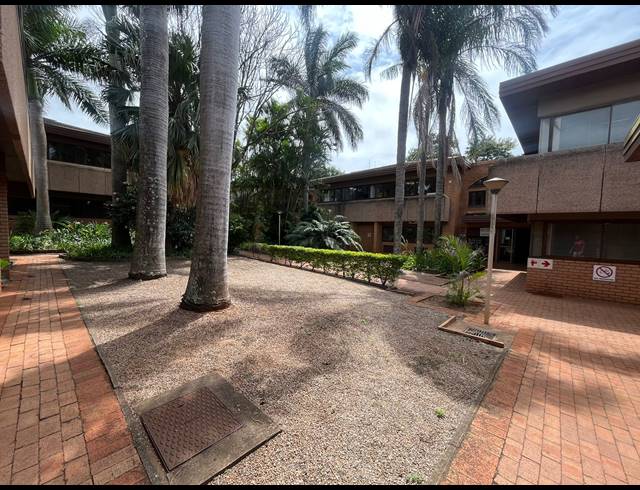 72M² OFFICE TO LET IN EMPANGENI CENTRAL